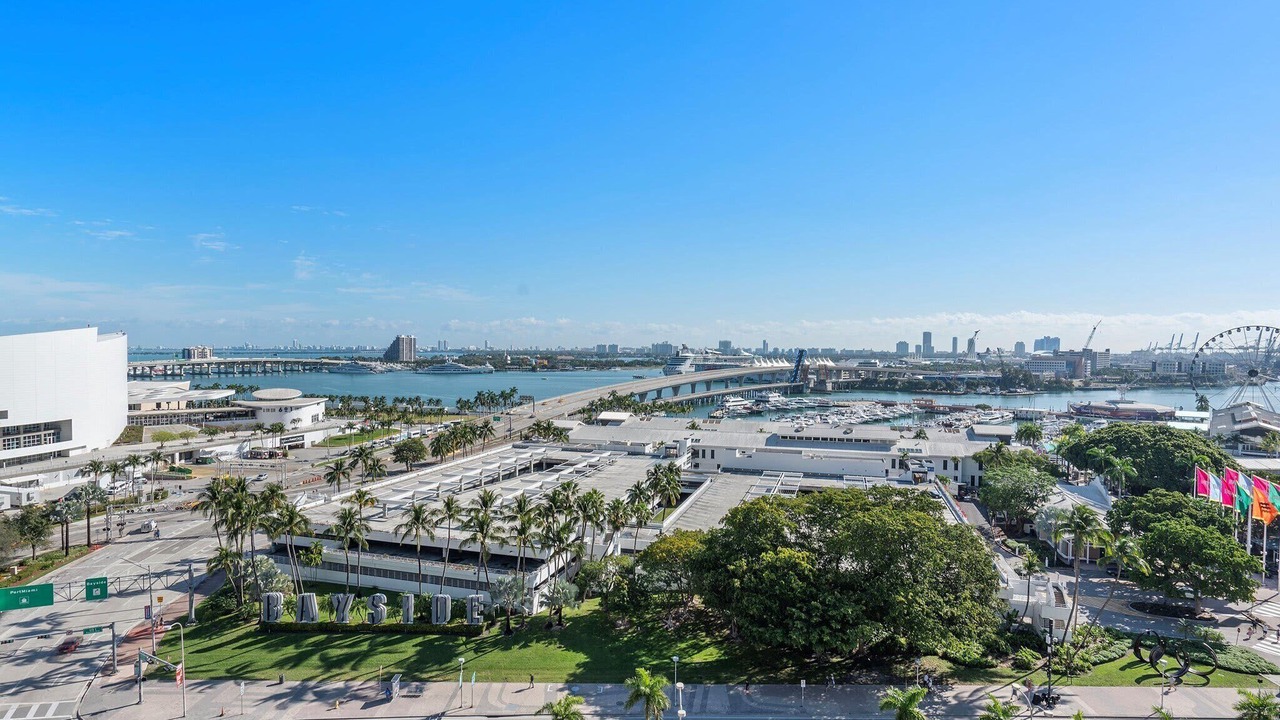 Photo of Others in Downtown Miami