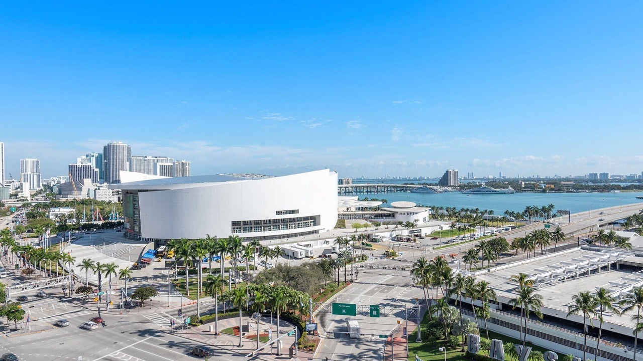 Photo of Others in Downtown Miami
