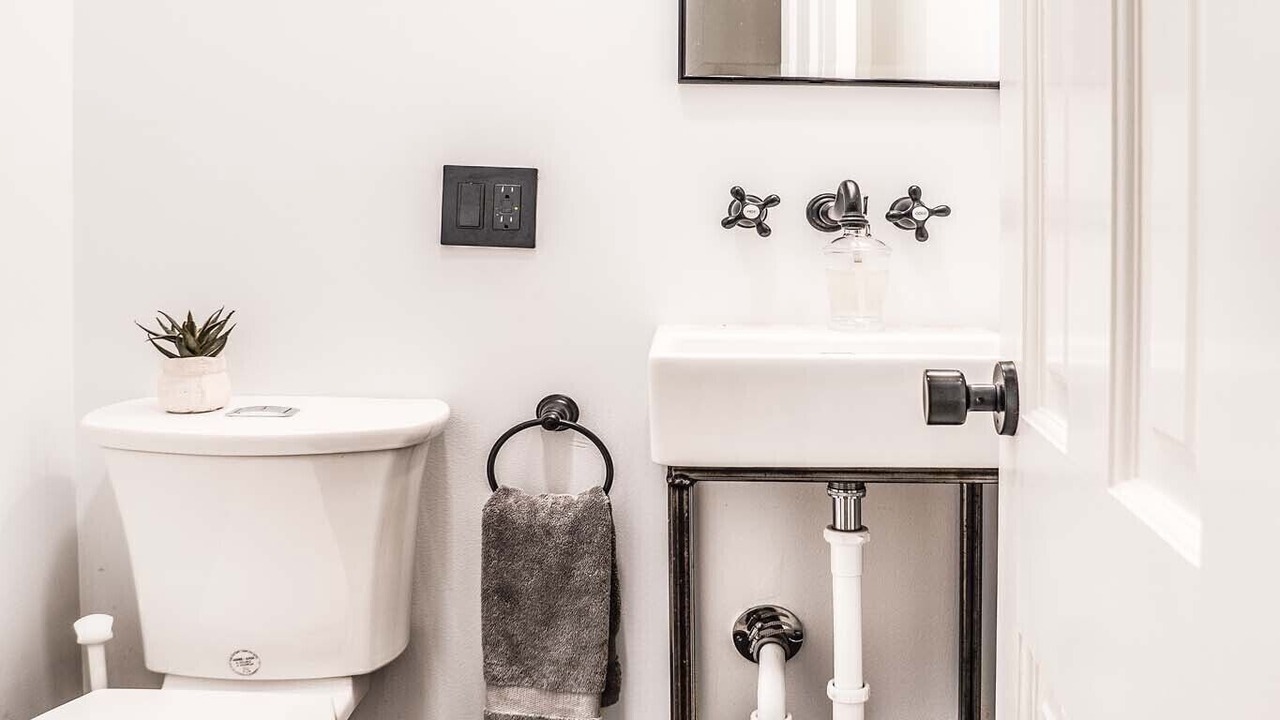 Photo of Bathroom in Zena