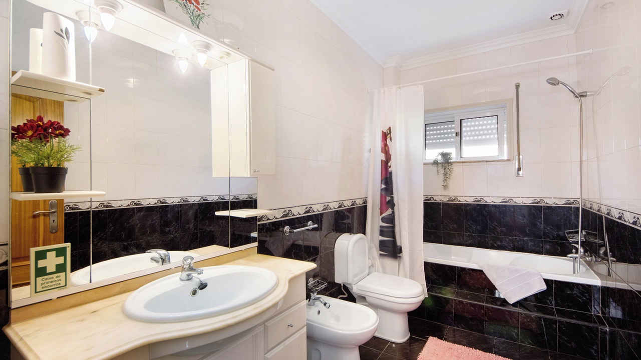 Photo of Bathroom in Rates