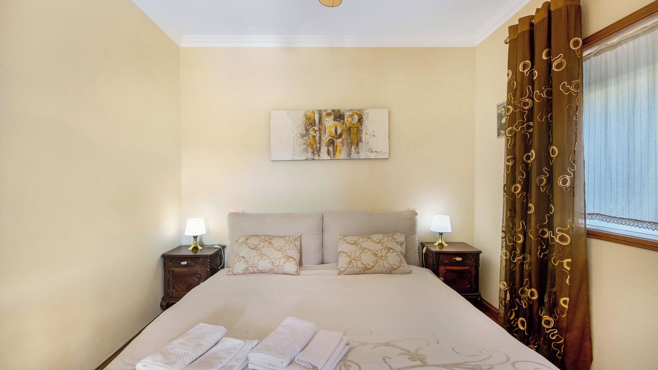 Photo of Bedroom in Rates