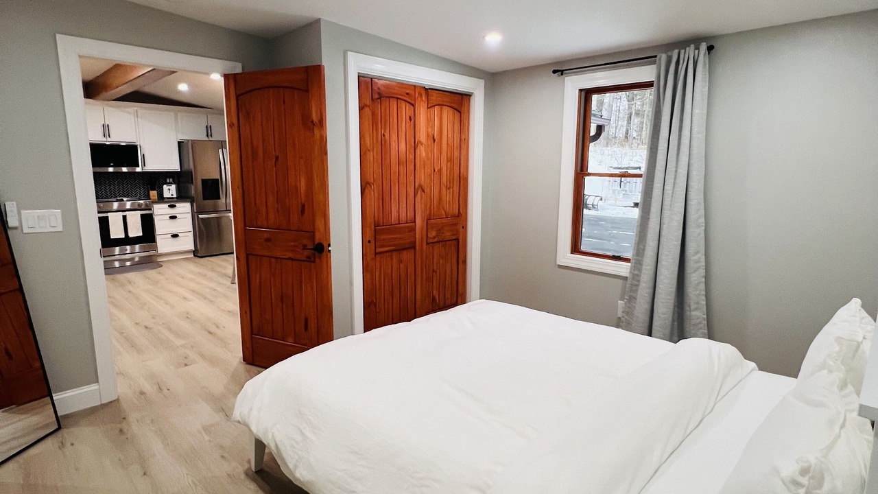 Photo of Bedroom in Lake George