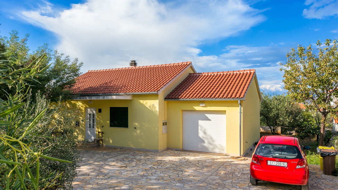 Photo of Outdoor in Mirce