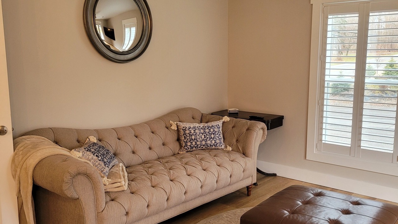 Photo of Livingroom in Oswego