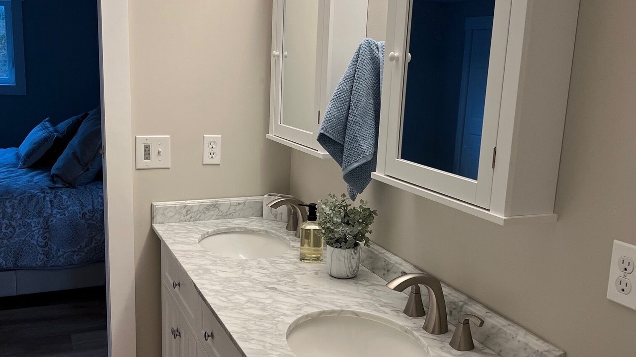 Photo of Bathroom in Oswego