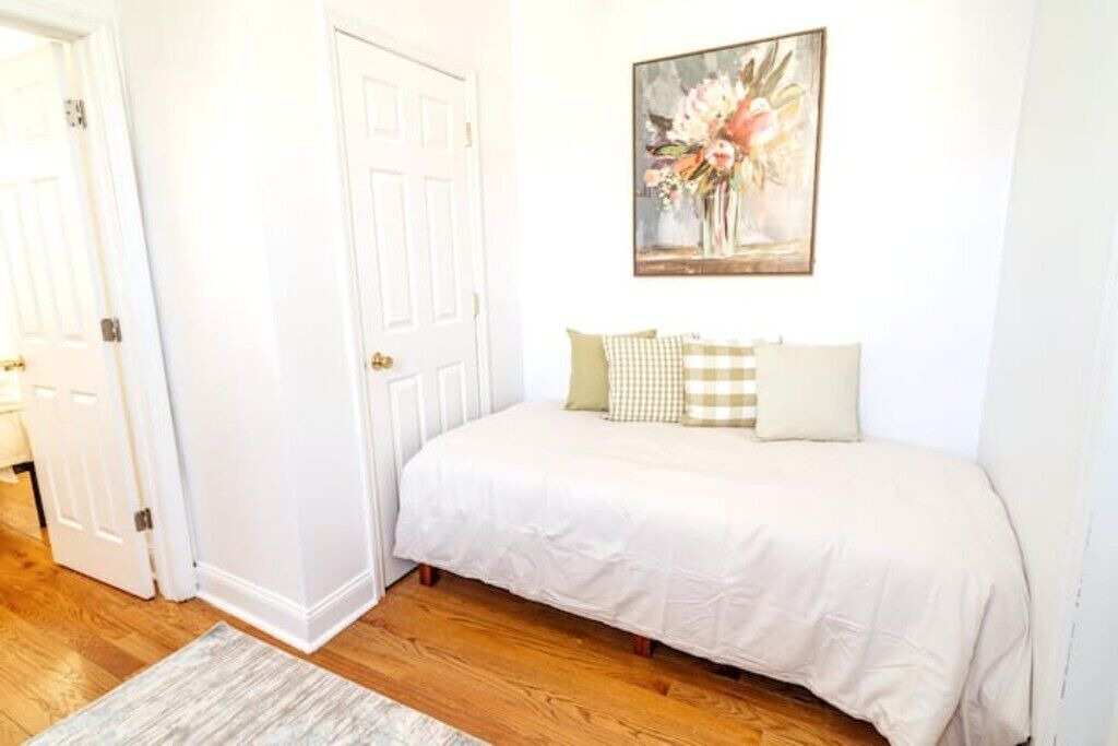 Photo of Bedroom in West Side