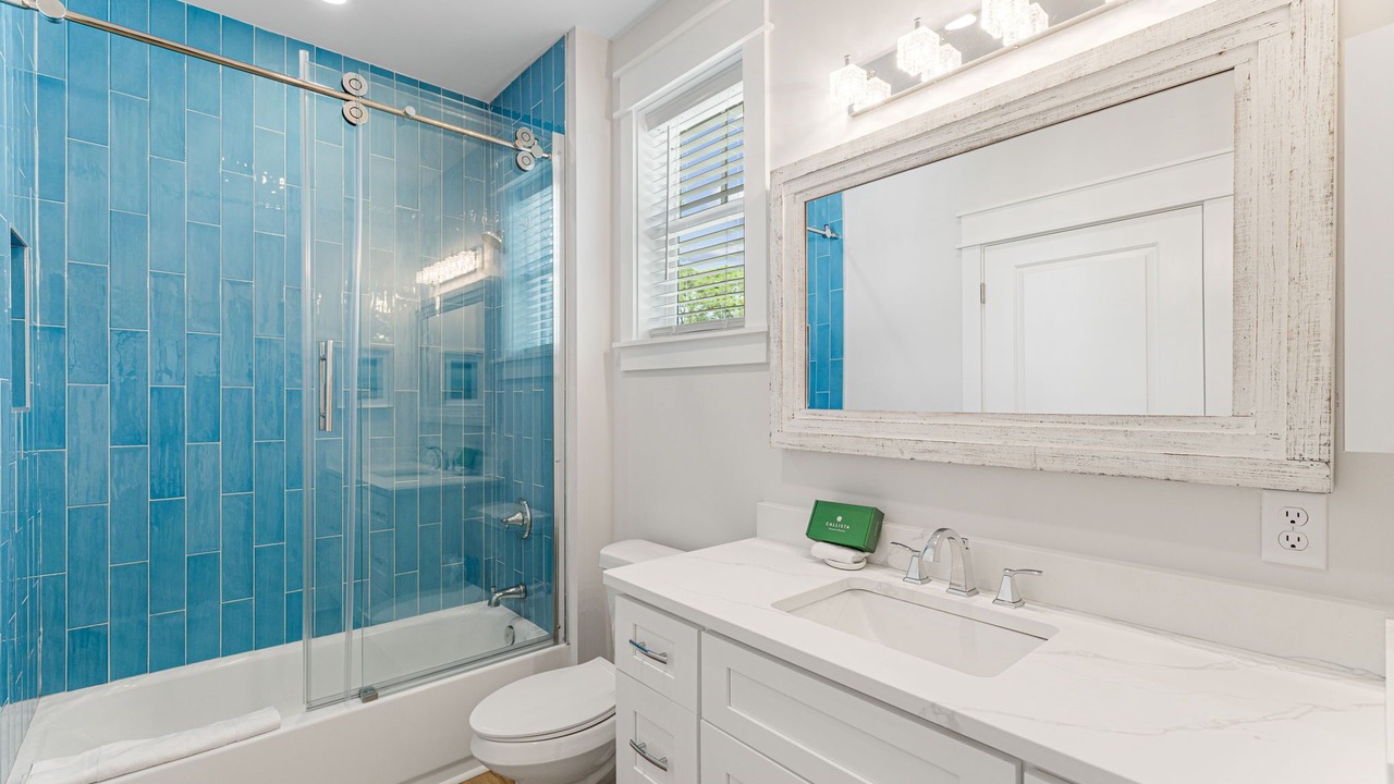 Photo of Bathroom in Treetop
