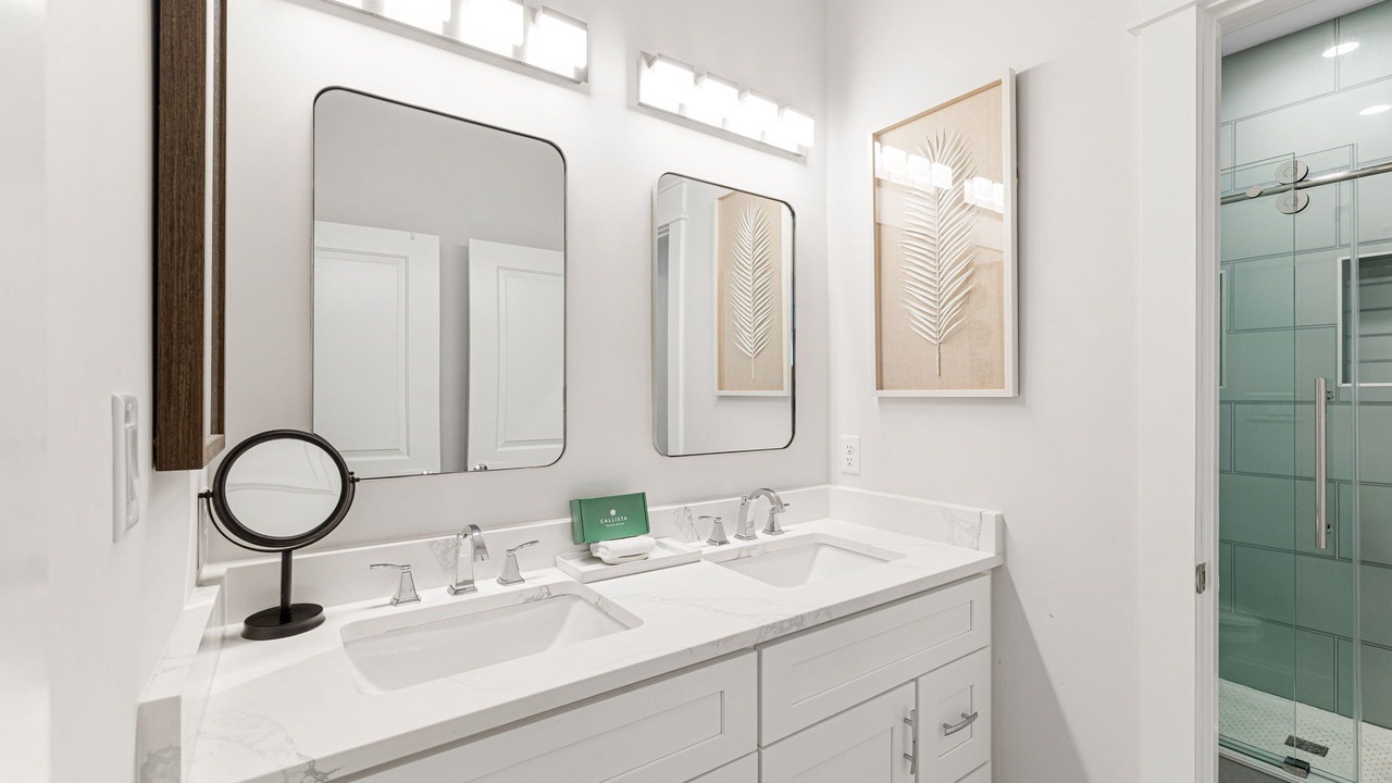 Photo of Bathroom in Treetop