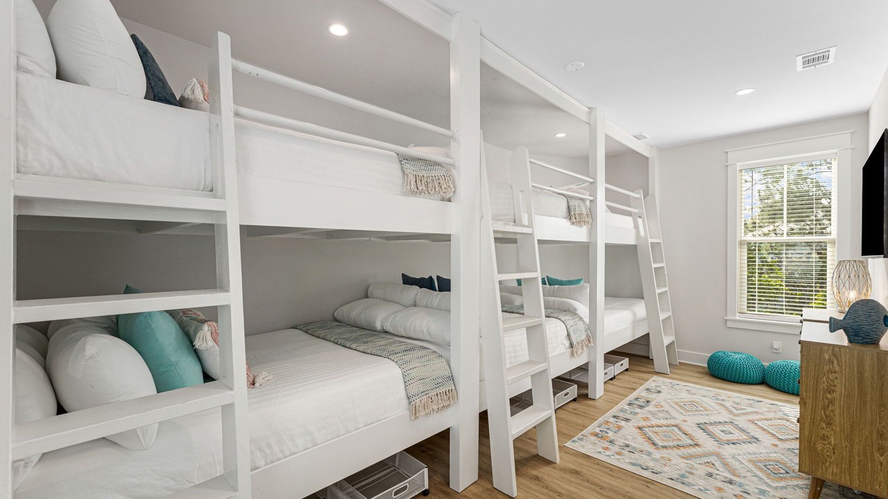 Photo of Bedroom in Treetop
