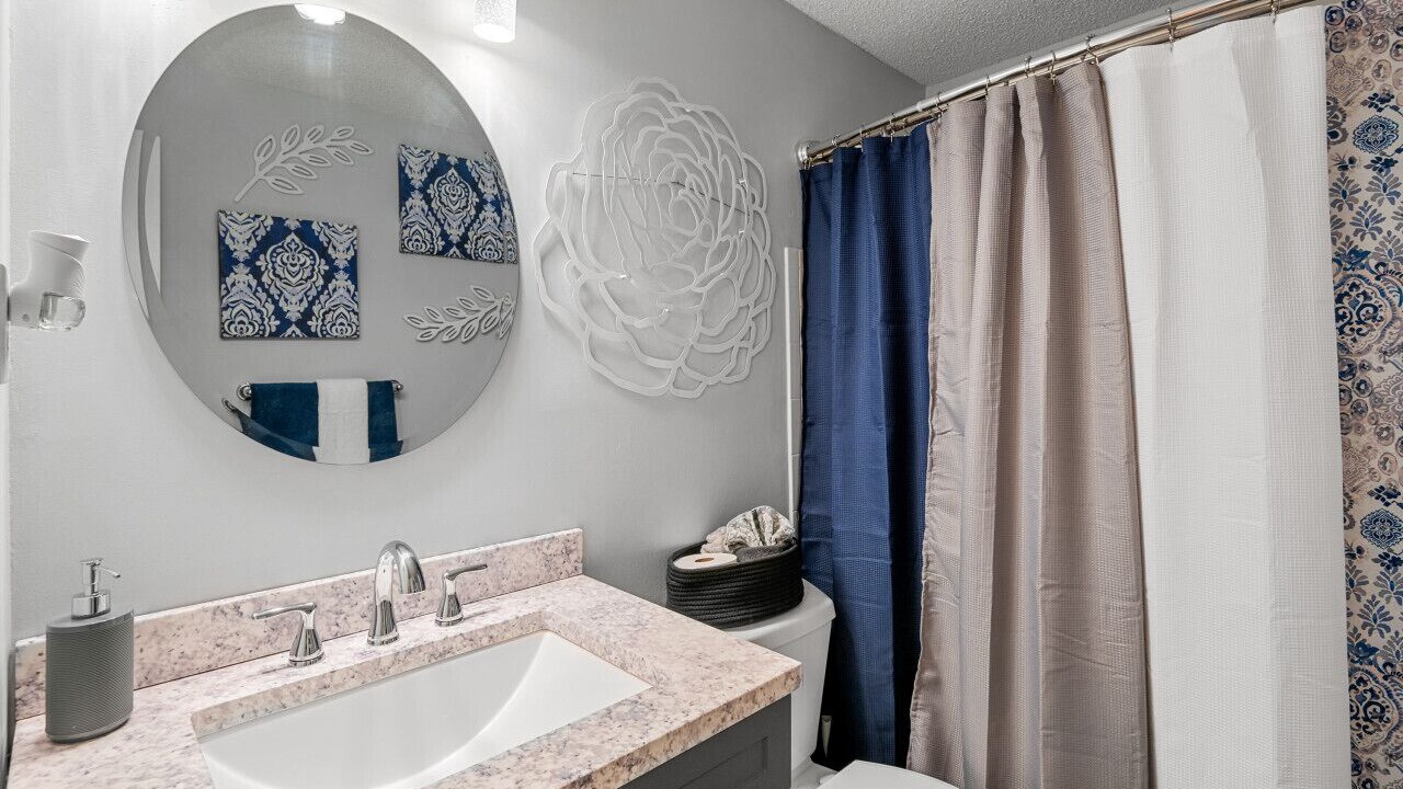 Photo of Bathroom in Mosby