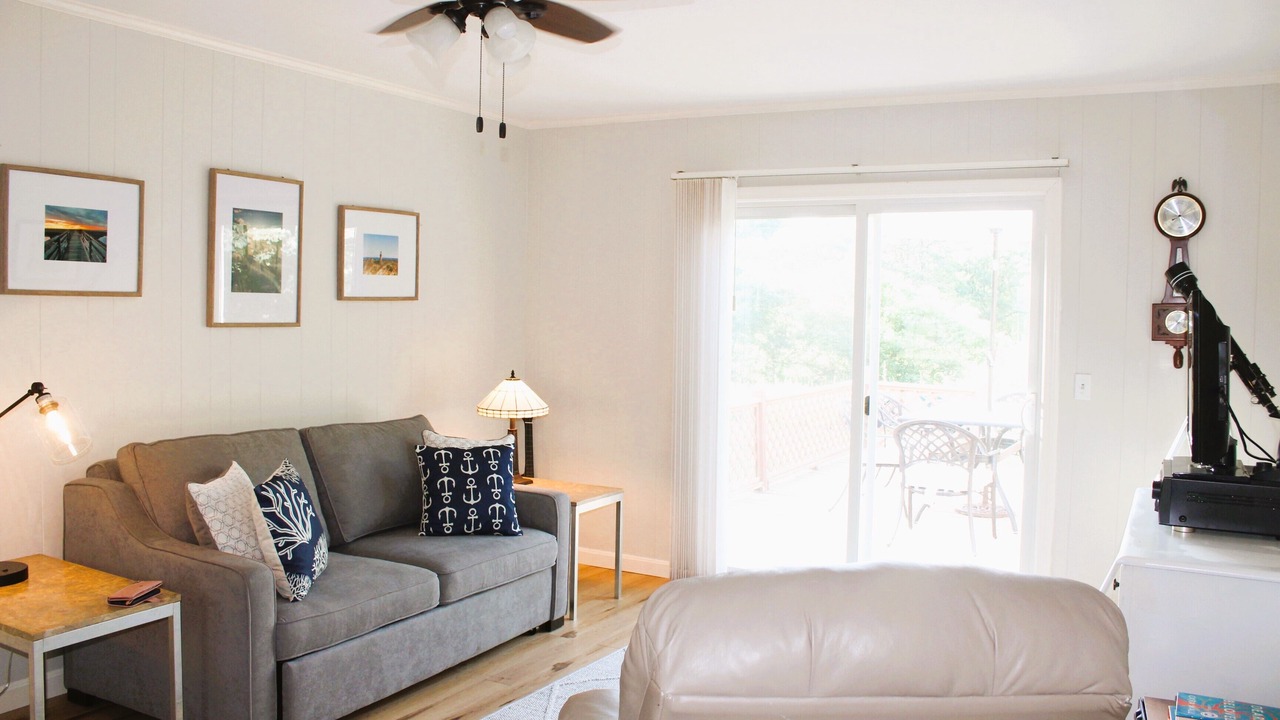 Photo of Livingroom in Yarmouth Port