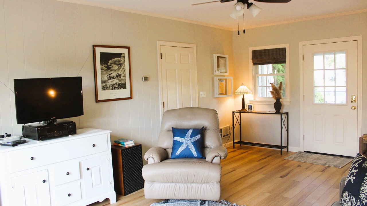 Photo of Livingroom in Yarmouth Port