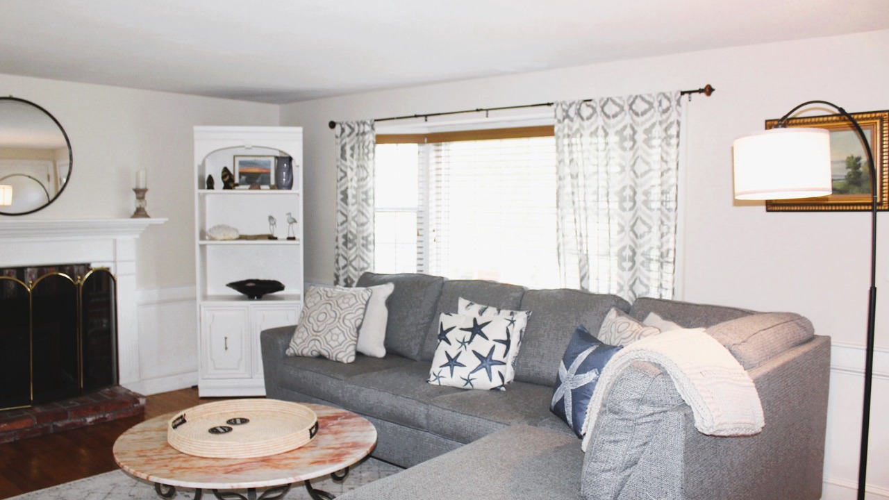 Photo of Livingroom in Yarmouth Port
