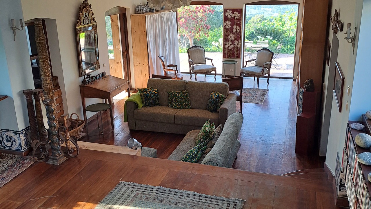 Photo of Livingroom in Monserrate