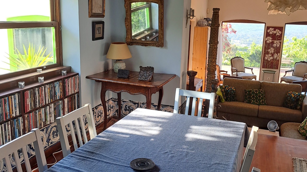 Photo of Livingroom in Monserrate