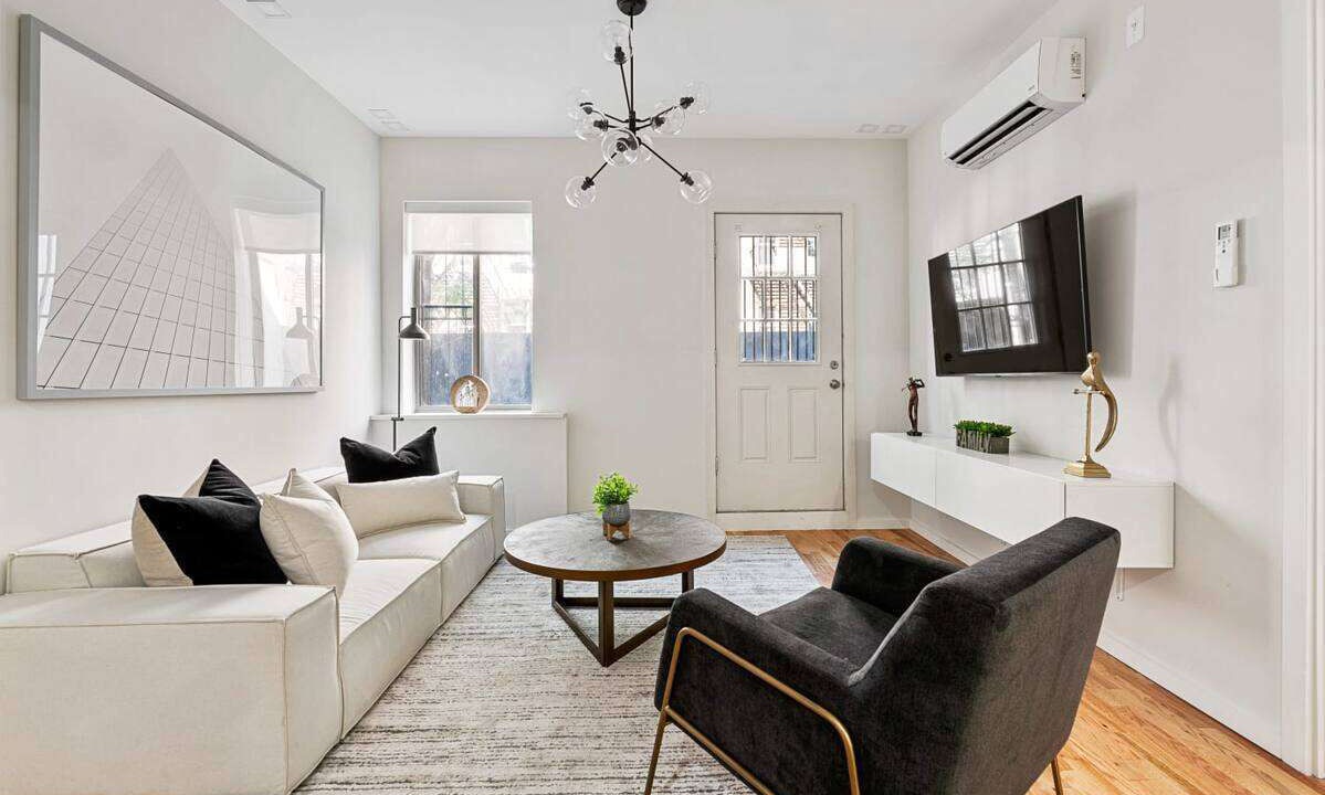 Photo of Livingroom in Upper East Side