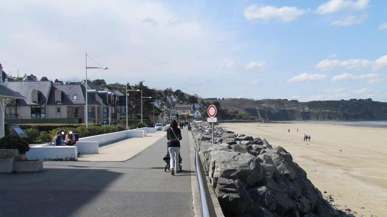 Photo of Others in Plerin