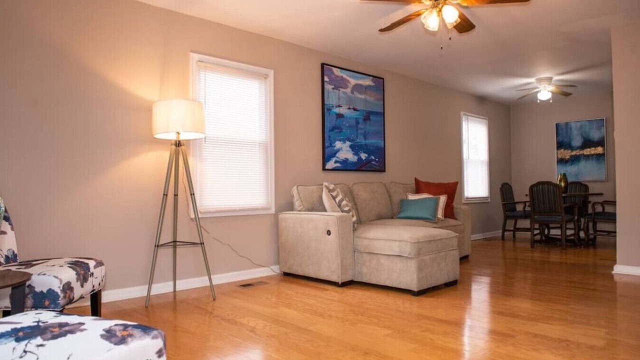 Photo of Livingroom in Newport News