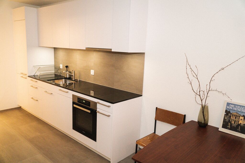 Photo of Kitchen in Iselin
