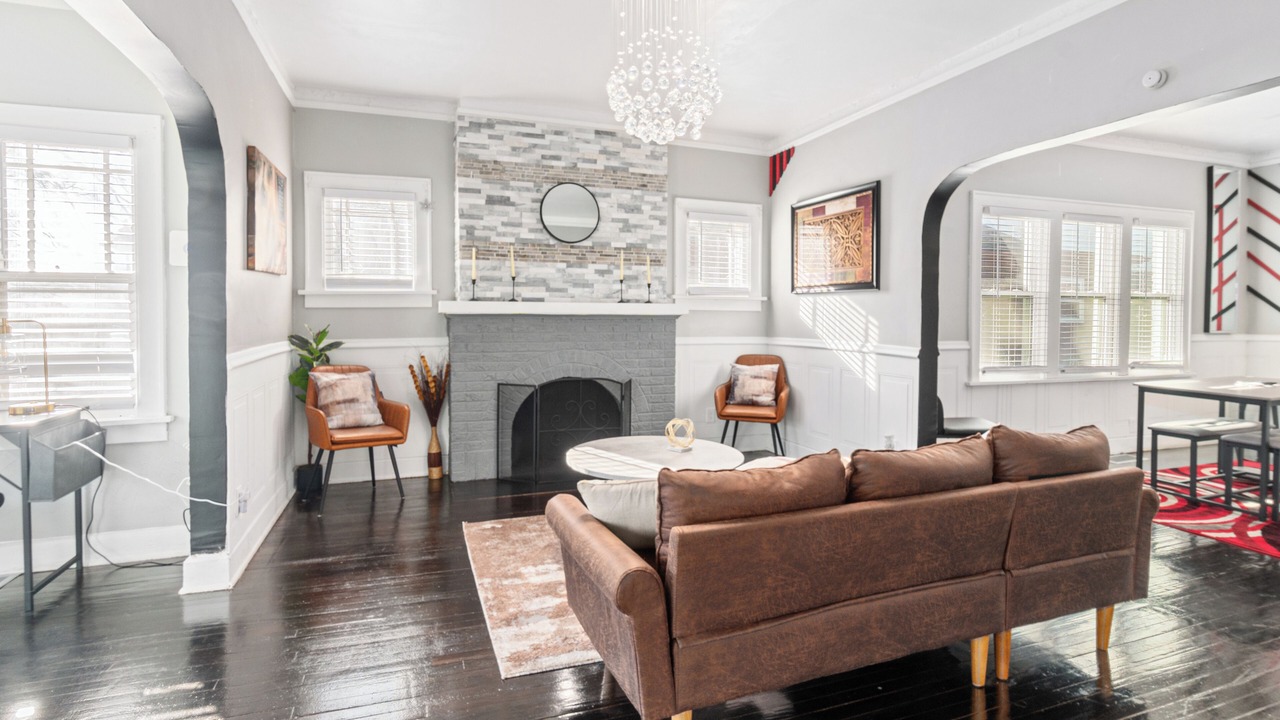 Photo of Livingroom in Gary