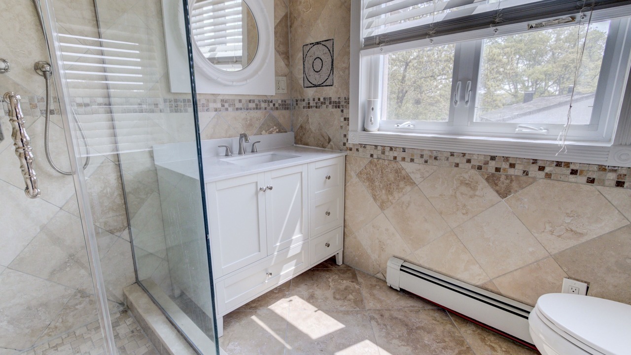 Photo of Bathroom in Oakdale