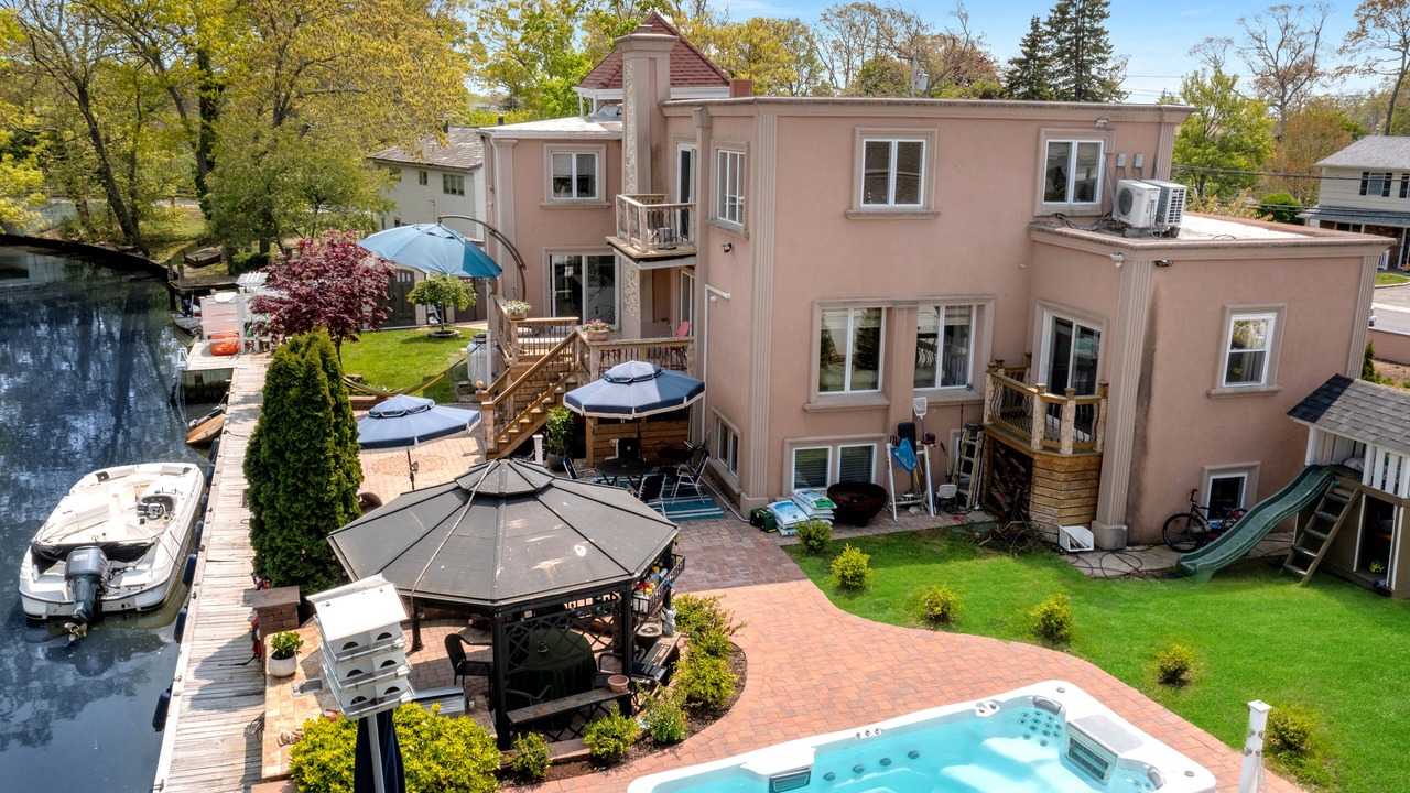 Photo of Outdoor in Oakdale