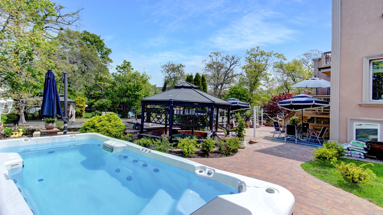 Photo of Outdoor in Oakdale