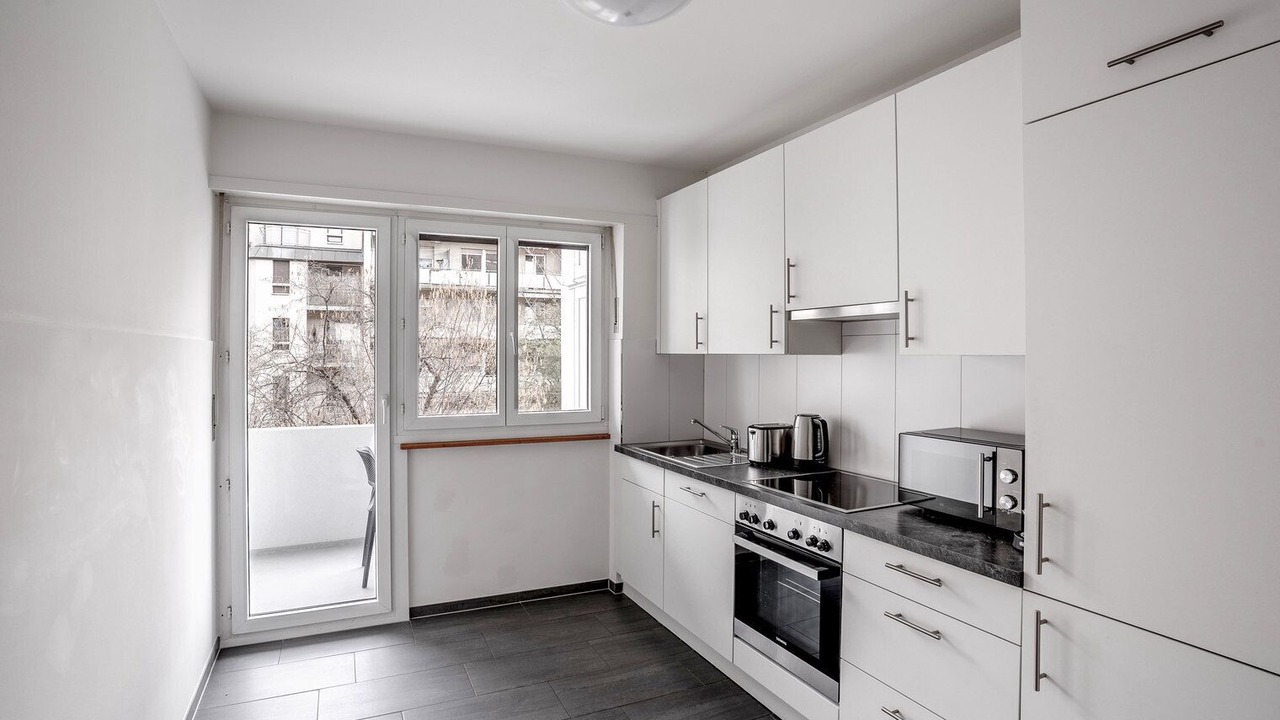 Photo of Kitchen in Iselin
