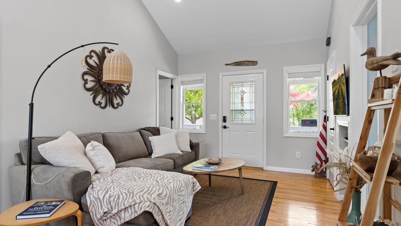 Photo of Livingroom in Patchogue
