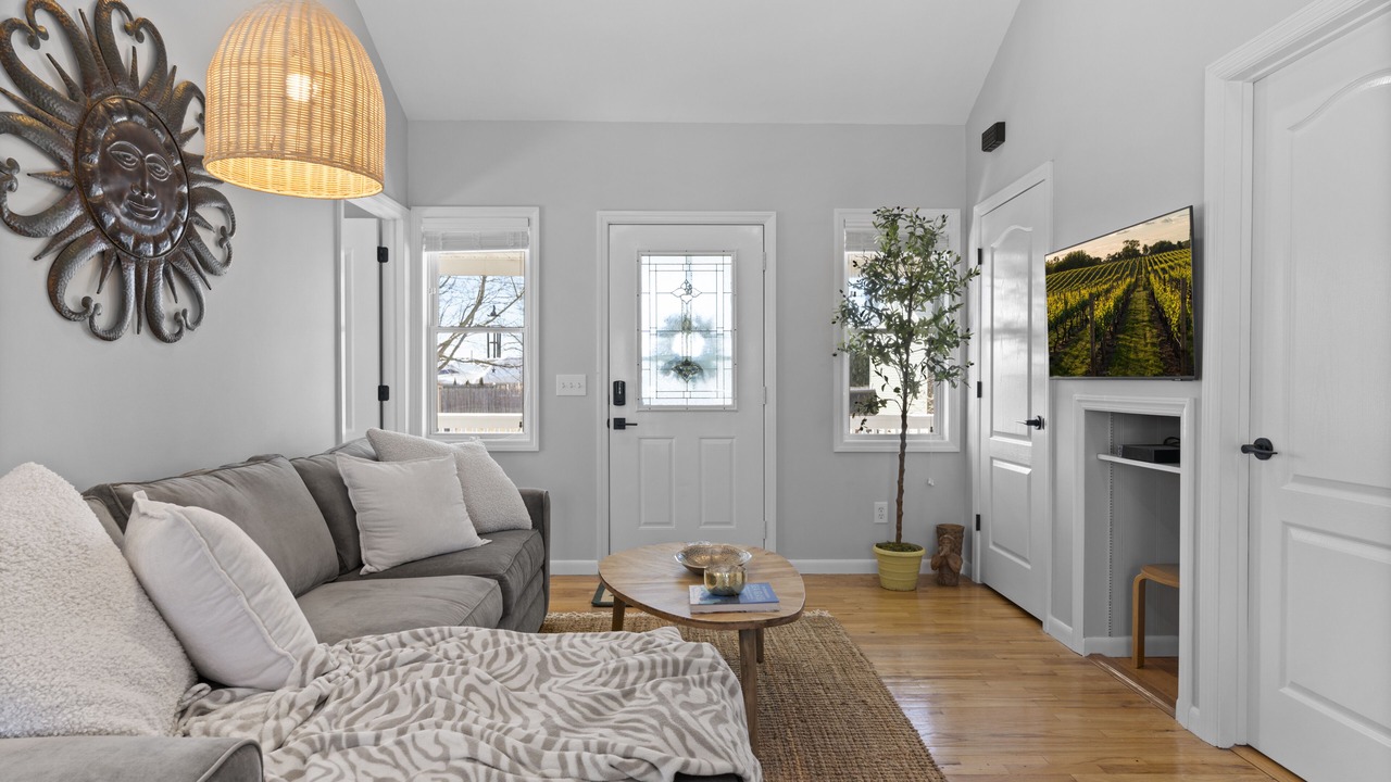 Photo of Livingroom in Patchogue