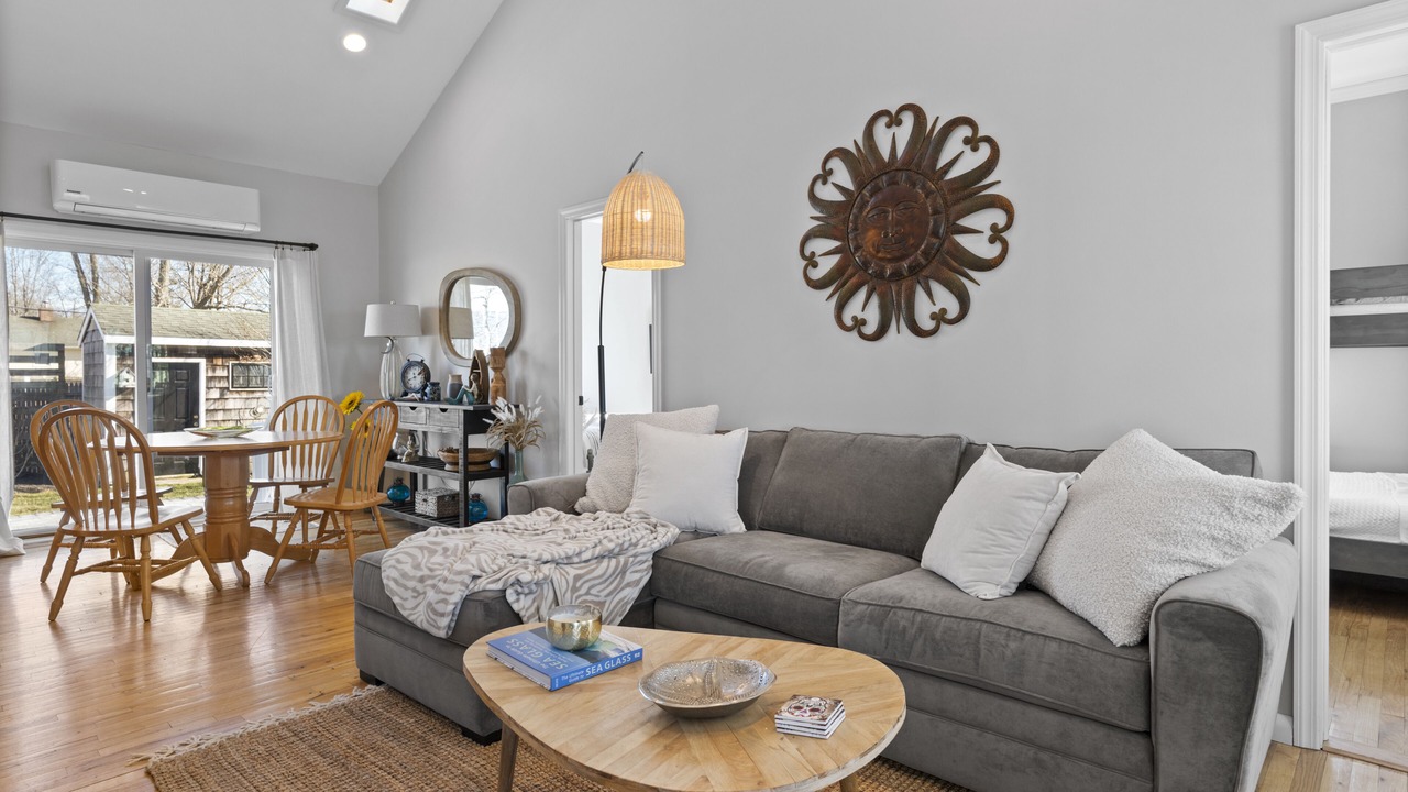 Photo of Livingroom in Patchogue
