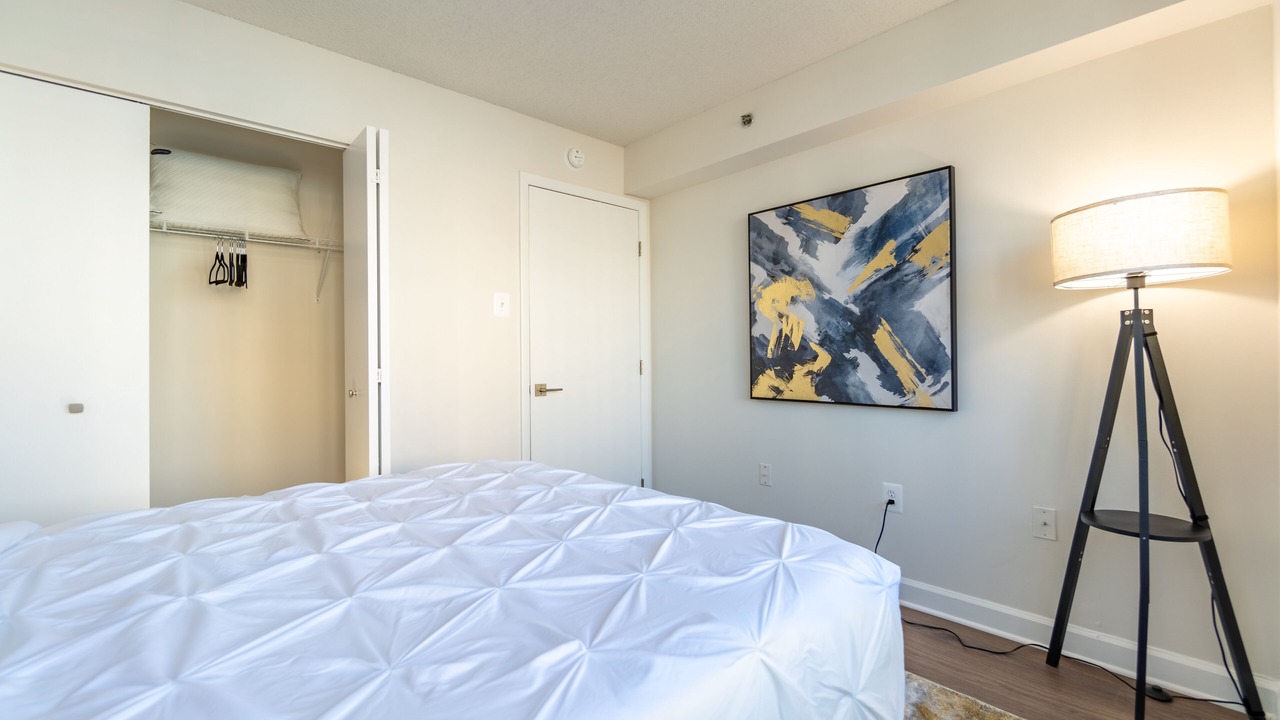 Photo of Bedroom in Pentagon City