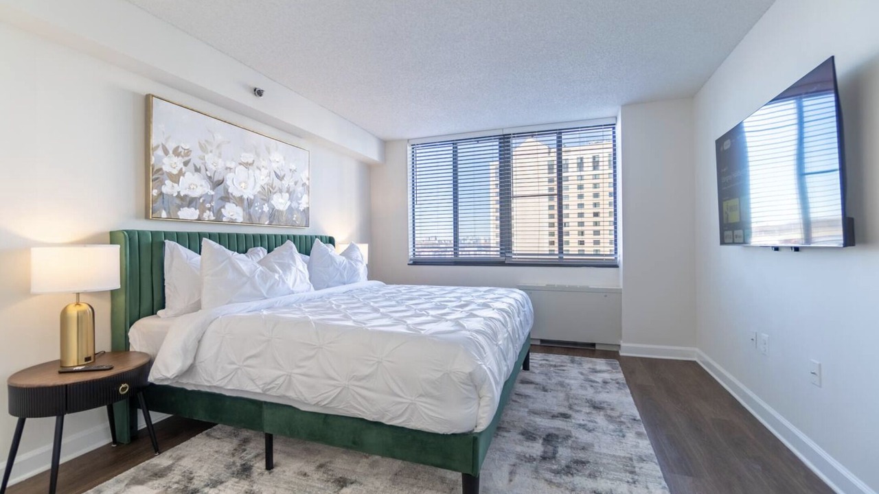 Photo of Bedroom in Pentagon City