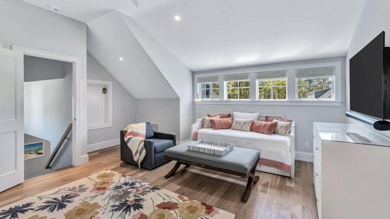 Photo of Livingroom in East Harwich