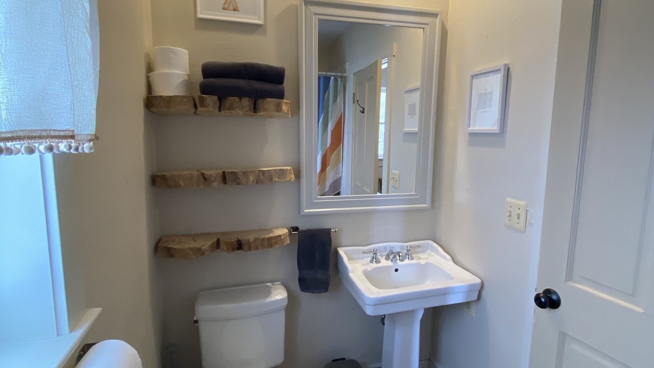 Photo of Bathroom in Washington