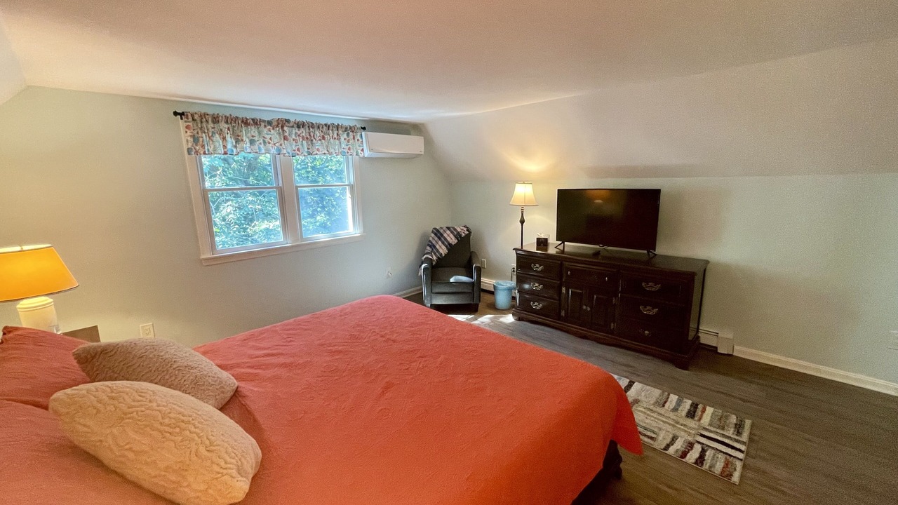 Photo of Bedroom in East Orleans