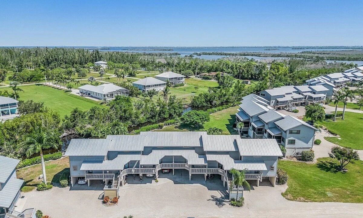 Photo of Outdoor in Pine Island Center