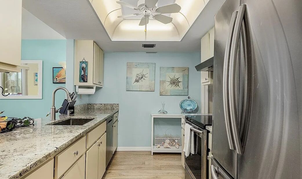 Photo of Kitchen in Pine Island Center
