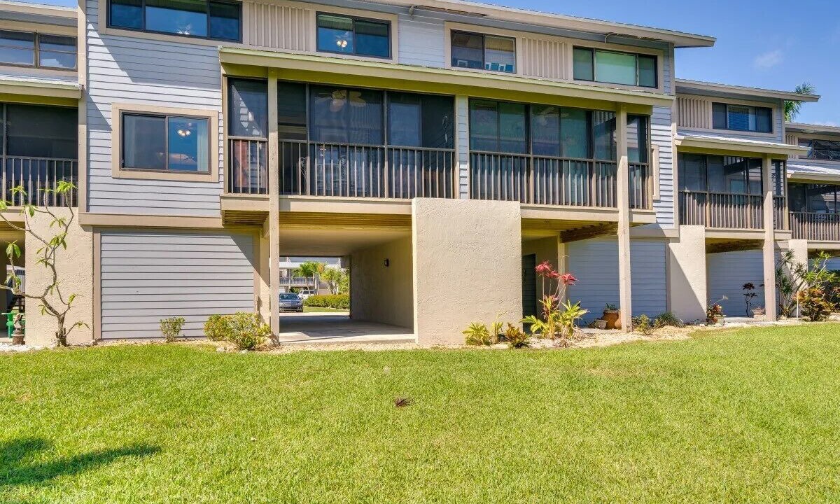 Photo of Outdoor in Pine Island Center
