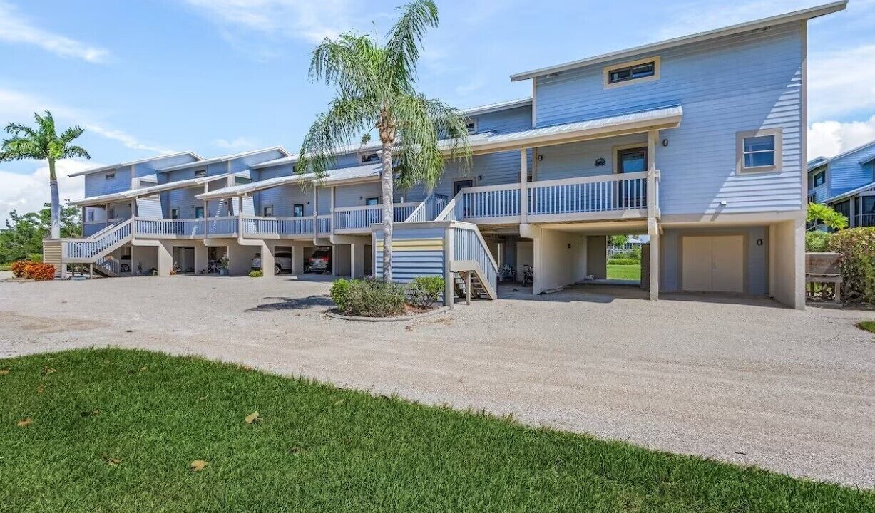 Photo of Outdoor in Pine Island Center