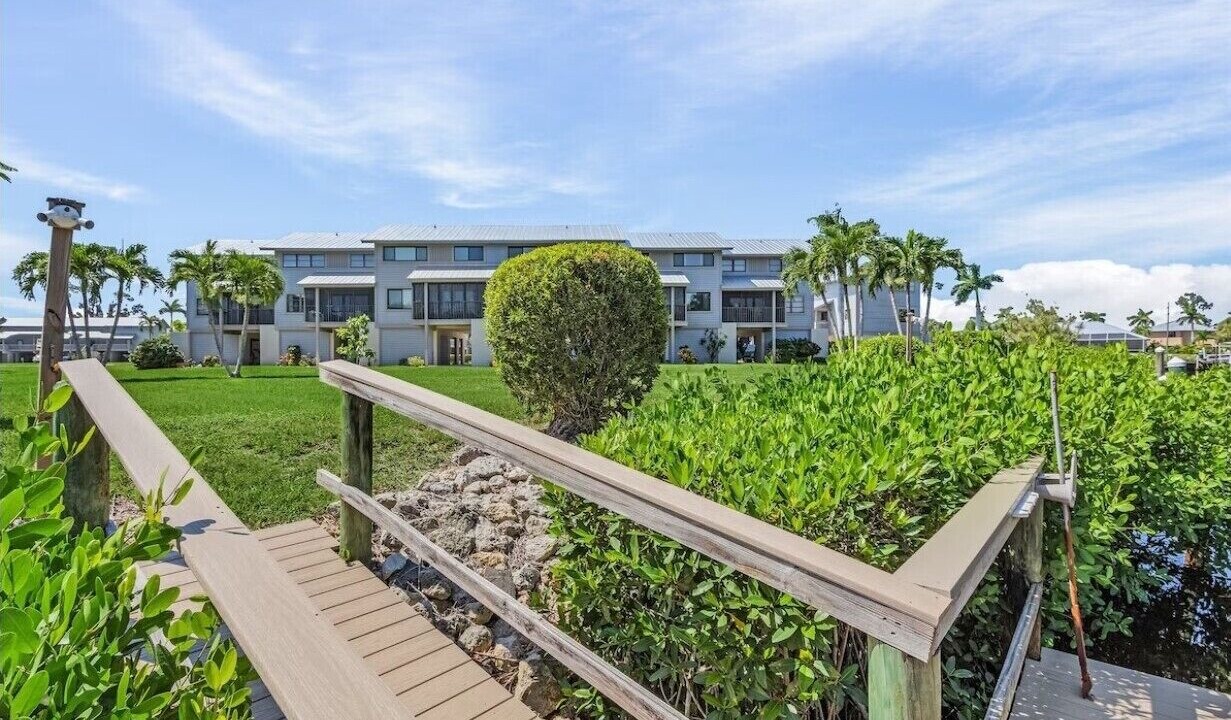 Photo of Outdoor in Pine Island Center
