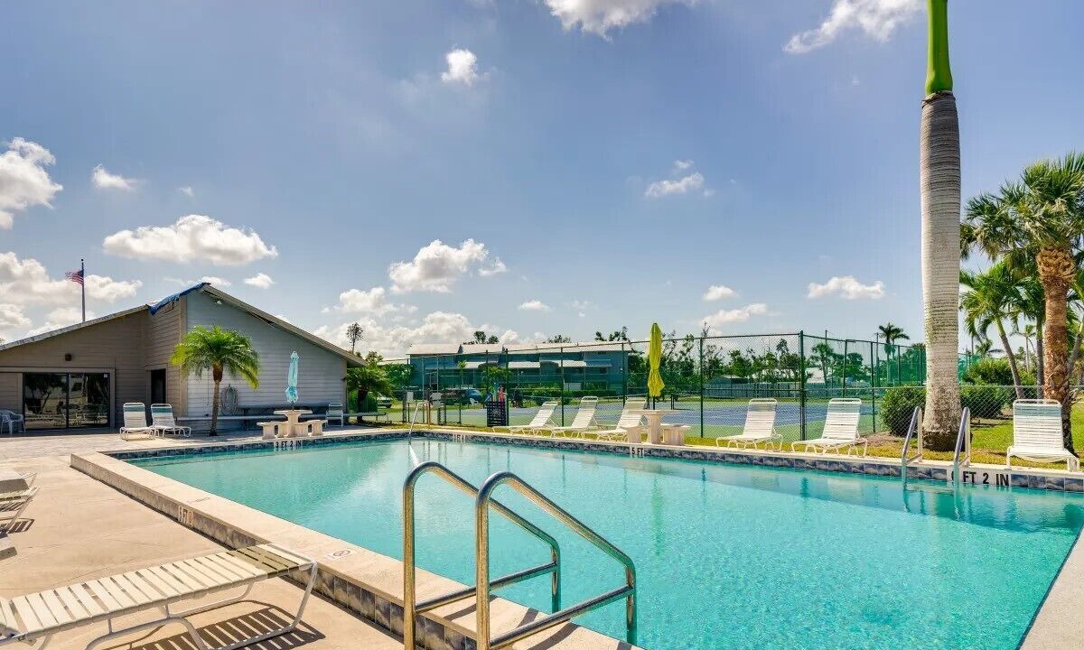 Photo of Outdoor in Pine Island Center