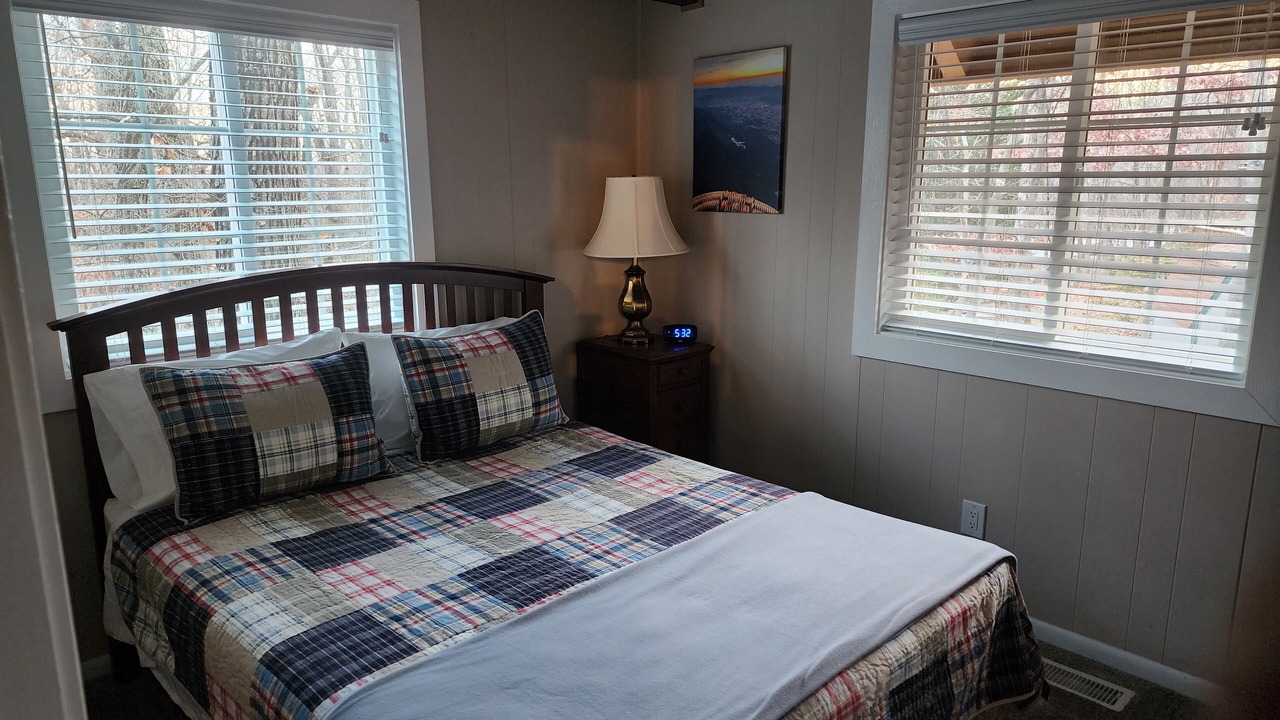 Photo of Bedroom in Massanutten