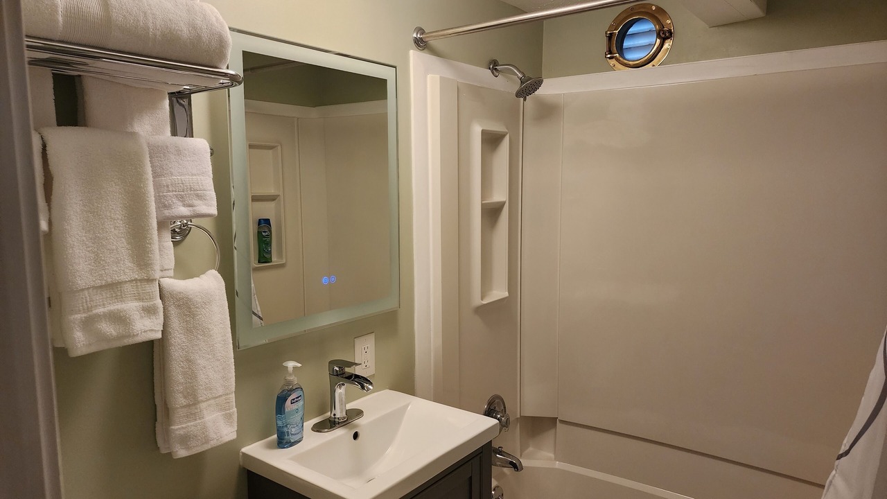 Photo of Bathroom in Massanutten