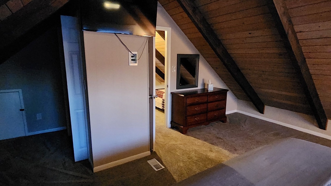 Photo of Bedroom in Massanutten