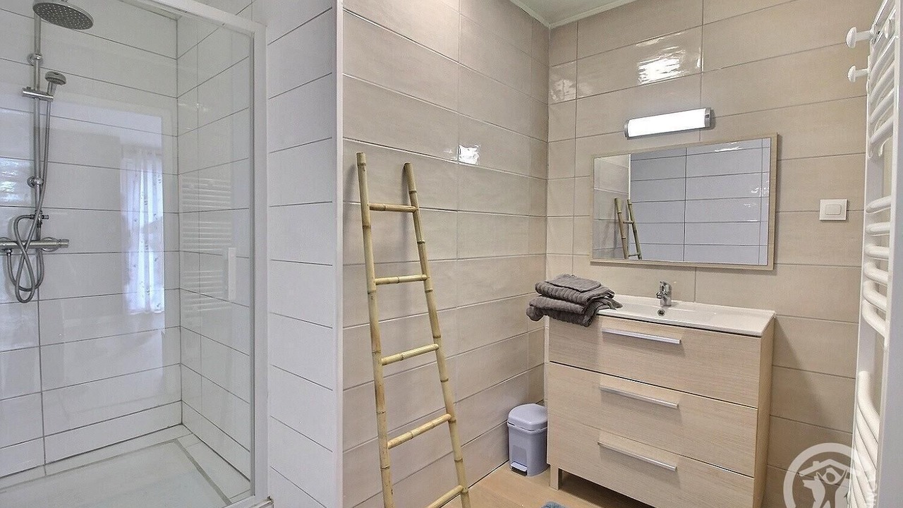 Photo of Bathroom in Runan