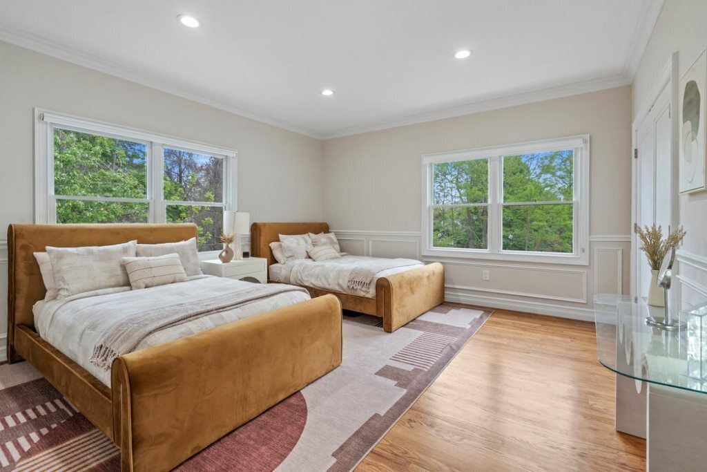 Photo of Bedroom in West Bay Shore