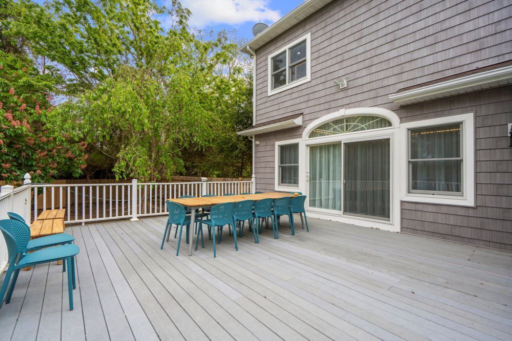 Photo of Outdoor in West Bay Shore