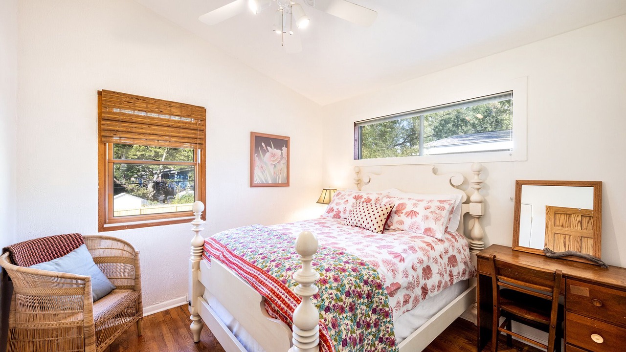 Photo of Bedroom in Miller Beach