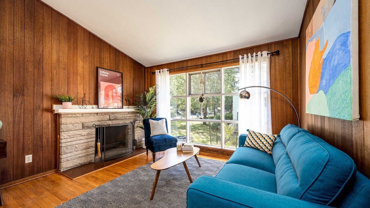Photo of Livingroom in Miller Beach